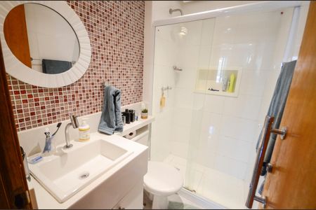 Apartamento à venda com 83m², 2 quartos e 1 vagaBanheiro Social