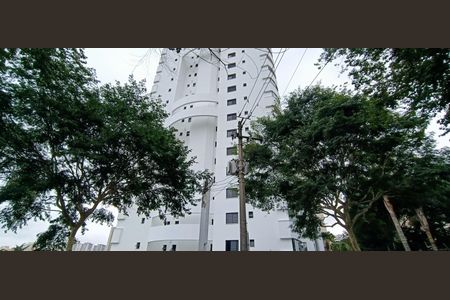 Apartamento para alugar com 52m², 2 quartos e 1 vaga Apartamento para alugar com 52m², 2 quartos e 1 vagaFachada