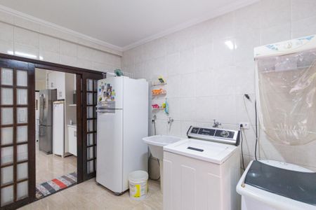 Casa à venda com 208m², 4 quartos e 4 vagas Casa à venda com 208m², 4 quartos e 4 vagasÁrea de serviço