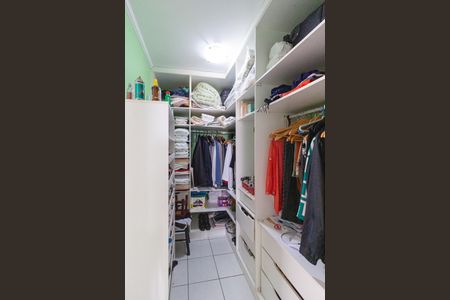 Casa à venda com 208m², 4 quartos e 4 vagas Casa à venda com 208m², 4 quartos e 4 vagasSuíte 1