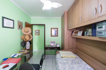 Casa à venda com 208m², 4 quartos e 4 vagas Casa à venda com 208m², 4 quartos e 4 vagasQuarto