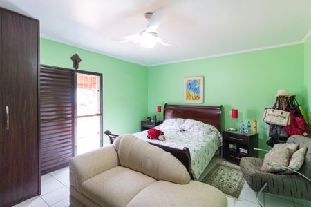 Casa à venda com 208m², 4 quartos e 4 vagas Casa à venda com 208m², 4 quartos e 4 vagasSuíte 1