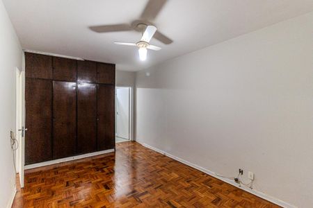 Apartamento à venda com 141m², 3 quartos e 1 vaga Apartamento à venda com 141m², 3 quartos e 1 vagaSuíte