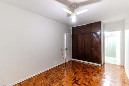 Apartamento à venda com 141m², 3 quartos e 1 vaga Apartamento à venda com 141m², 3 quartos e 1 vagaSuíte