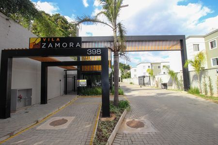 Apartamento para alugar com 56m², 2 quartos e 1 vaga Apartamento para alugar com 56m², 2 quartos e 1 vagaFachada