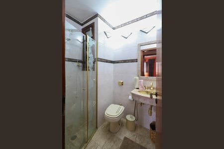Apartamento para alugar com 127m², 3 quartos e 1 vaga Apartamento para alugar com 127m², 3 quartos e 1 vagaBanheiro Social