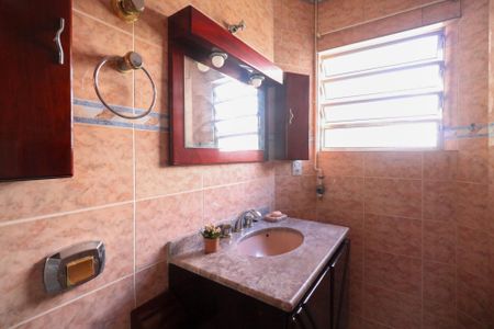 Apartamento para alugar com 127m², 3 quartos e 1 vaga Apartamento para alugar com 127m², 3 quartos e 1 vagaBanheiro da Suíte