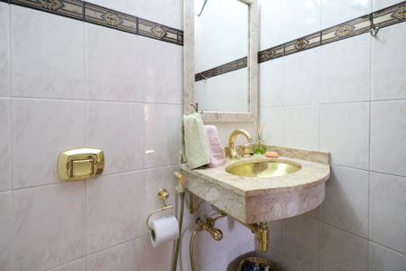 Apartamento para alugar com 127m², 3 quartos e 1 vaga Apartamento para alugar com 127m², 3 quartos e 1 vagaBanheiro Social