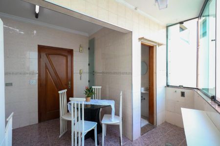 Apartamento para alugar com 127m², 3 quartos e 1 vaga Apartamento para alugar com 127m², 3 quartos e 1 vagaCozinha