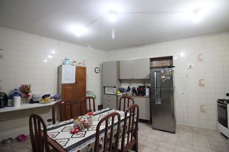 Casa à venda com 217m², 4 quartos e 2 vagasCozinha