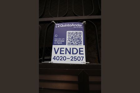 Casa à venda com 217m², 4 quartos e 2 vagasPlaca