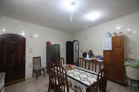 Casa à venda com 217m², 4 quartos e 2 vagasCozinha