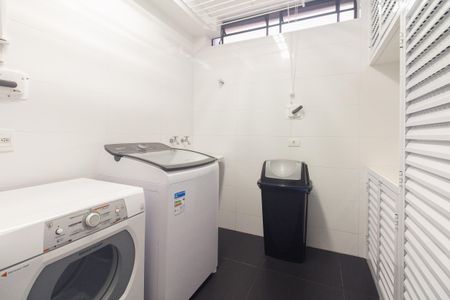 Casa à venda com 180m², 3 quartos e 1 vagaÁrea de Serviço