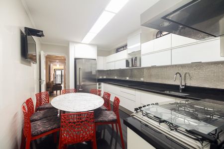 Casa à venda com 180m², 3 quartos e 1 vagaCozinha