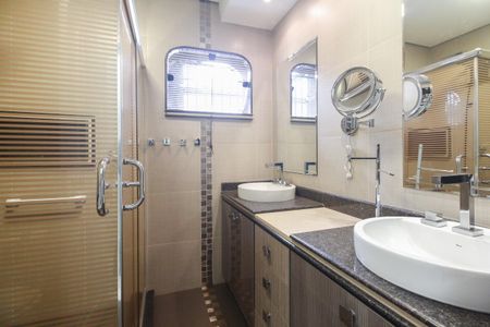 Casa à venda com 180m², 3 quartos e 1 vagaBanheiro Social