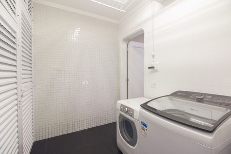 Casa à venda com 180m², 3 quartos e 1 vagaÁrea de Serviço