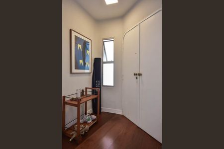 Apartamento à venda com 102m², 2 quartos e 2 vagasHall de Entrada