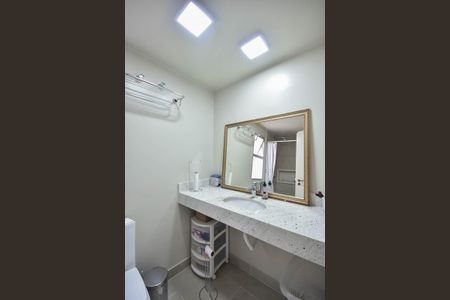 Apartamento à venda com 102m², 2 quartos e 2 vagasBanheiro Suíte