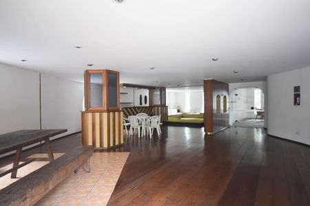 Apartamento à venda com 102m², 2 quartos e 2 vagas  Salão de festas