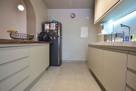 Apartamento à venda com 102m², 2 quartos e 2 vagasCozinha