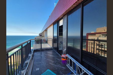 Apartamento à venda com 169m², 2 quartos e 1 vagaQuarto- varanda