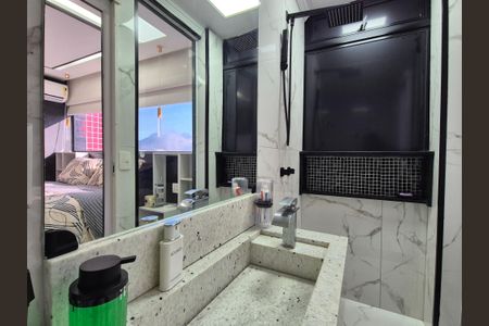 Apartamento à venda com 169m², 2 quartos e 1 vagaBanheiro da Suíte