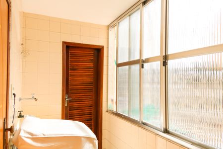 Apartamento à venda com 62m², 2 quartos e 1 vagaÁrea de Serviço