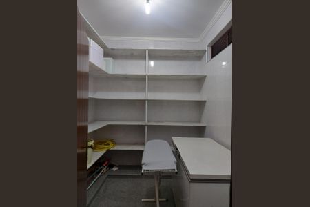 Casa à venda com 450m², 4 quartos e 8 vagas Casa à venda com 450m², 4 quartos e 8 vagasFoto 05