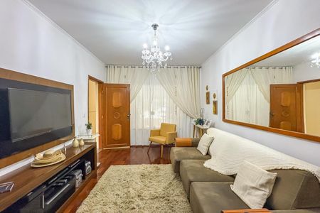 Casa à venda com 160m², 3 quartos e 2 vagas Casa à venda com 160m², 3 quartos e 2 vagasSala