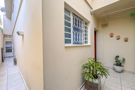 Casa à venda com 160m², 3 quartos e 2 vagas Casa à venda com 160m², 3 quartos e 2 vagasArea comum