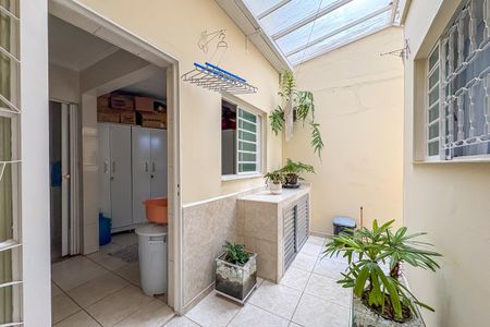 Casa à venda com 160m², 3 quartos e 2 vagas Casa à venda com 160m², 3 quartos e 2 vagasArea comum