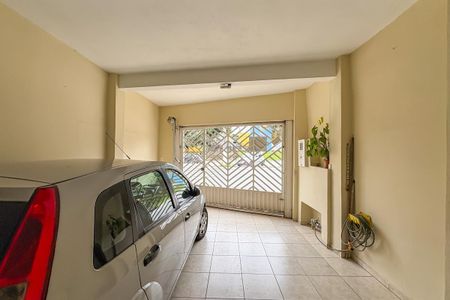 Casa à venda com 160m², 3 quartos e 2 vagas Casa à venda com 160m², 3 quartos e 2 vagasGaragem