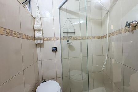 Casa à venda com 160m², 3 quartos e 2 vagas Casa à venda com 160m², 3 quartos e 2 vagasBanheiro de Serviço