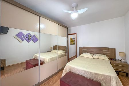 Casa à venda com 160m², 3 quartos e 2 vagas Casa à venda com 160m², 3 quartos e 2 vagasQuarto 1