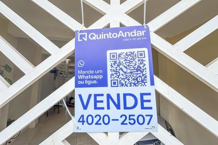 Casa à venda com 160m², 3 quartos e 2 vagas Casa à venda com 160m², 3 quartos e 2 vagasPlaca