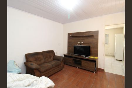 Casa à venda com 250m², 2 quartos e 3 vagasSala