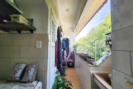 Apartamento à venda com 83m², 2 quartos e 1 vaga Apartamento à venda com 83m², 2 quartos e 1 vagaÁrea de serviço