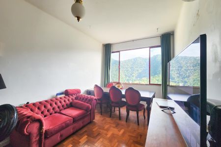 Apartamento à venda com 83m², 2 quartos e 1 vaga Apartamento à venda com 83m², 2 quartos e 1 vagaSala