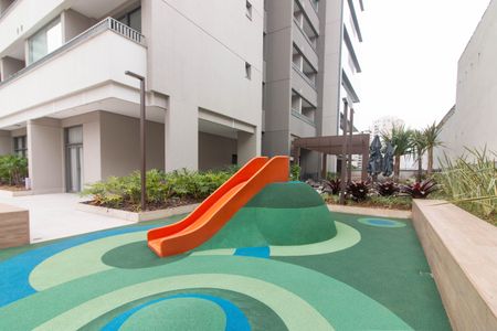 Studio à venda com 26m², 1 quarto e sem vaga Studio à venda com 26m², 1 quarto e sem vagaÁrea comum - Playground