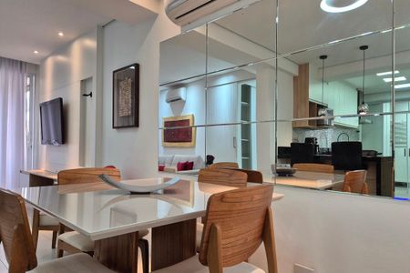 Sala de apartamento para alugar com 2 quartos, 105m² em Cambuí, Campinas