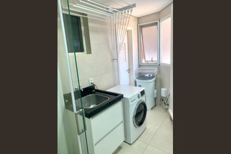 Apartamento à venda com 105m², 3 quartos e 1 vagaÁrea de Serviço