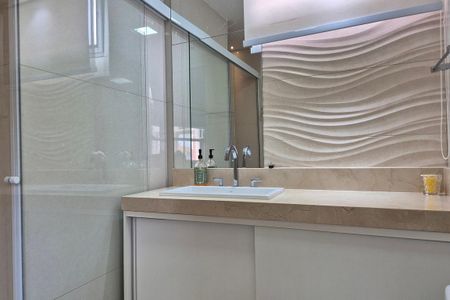 Apartamento à venda com 105m², 2 quartos e 1 vagaBanheiro da Suíte 2