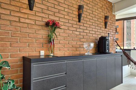 Varanda Gourmet de apartamento para alugar com 2 quartos, 105m² em Cambuí, Campinas