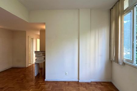 Apartamento à venda com 85m², 3 quartos e sem vagaSala