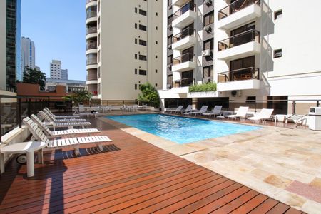 Apartamento à venda com 45m², 1 quarto e 1 vaga Apartamento à venda com 45m², 1 quarto e 1 vagaÁrea comum - Piscina
