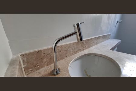 Apartamento à venda com 50m², 2 quartos e 1 vaga Apartamento à venda com 50m², 2 quartos e 1 vagaBanheiro Social