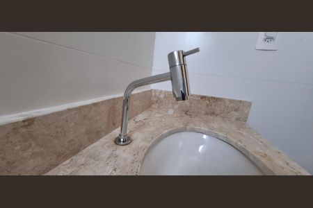 Apartamento à venda com 50m², 2 quartos e 1 vaga Apartamento à venda com 50m², 2 quartos e 1 vagaBanheiro da Suíte