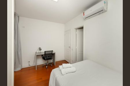 Apartamento à venda com 163m², 4 quartos e 2 vagas