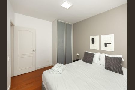 Apartamento à venda com 163m², 4 quartos e 2 vagas