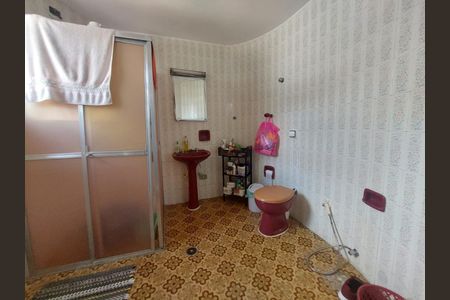 Casa à venda com 280m², 3 quartos e 6 vagasFoto 01